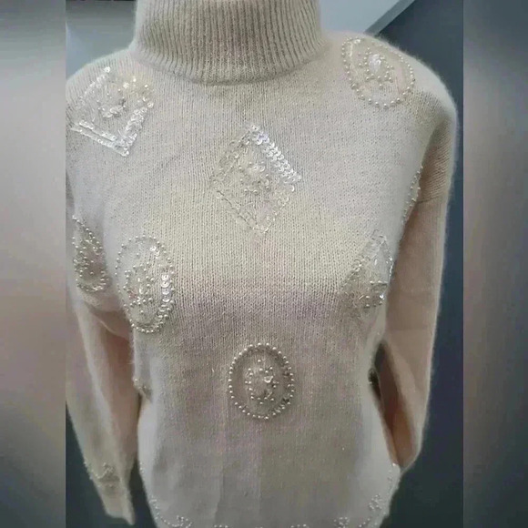Vintage Cezanne Sweater Pullover Angora Lambswool Blend Pearl Embelished Size S - Picture 2 of 6